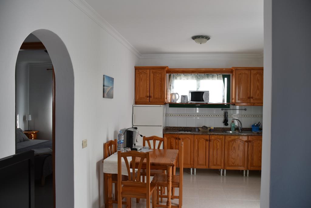 Alhambra Apartamentos ティアス エクステリア 写真