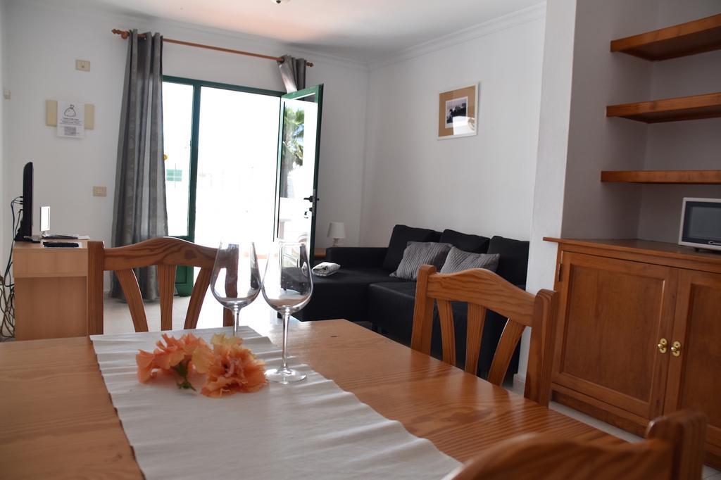Alhambra Apartamentos ティアス エクステリア 写真