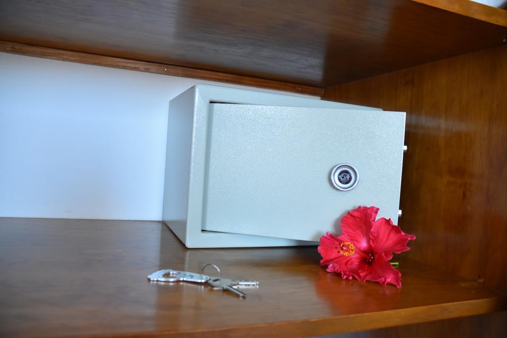 Alhambra Apartamentos ティアス エクステリア 写真