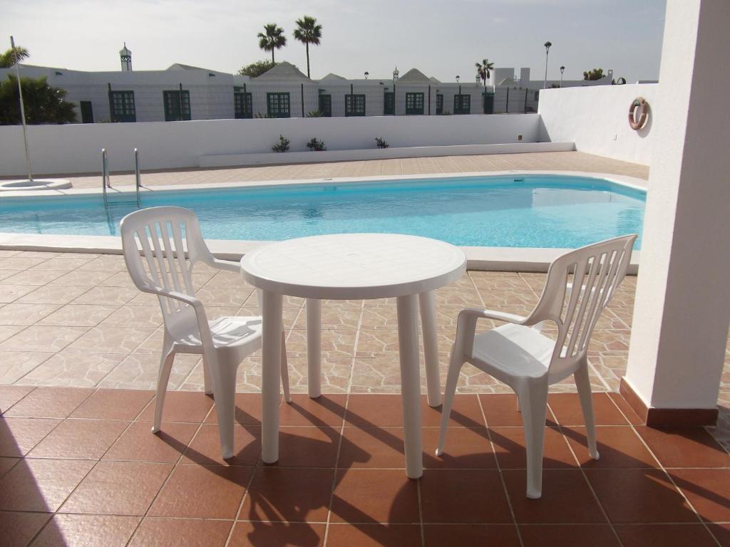 Alhambra Apartamentos ティアス エクステリア 写真